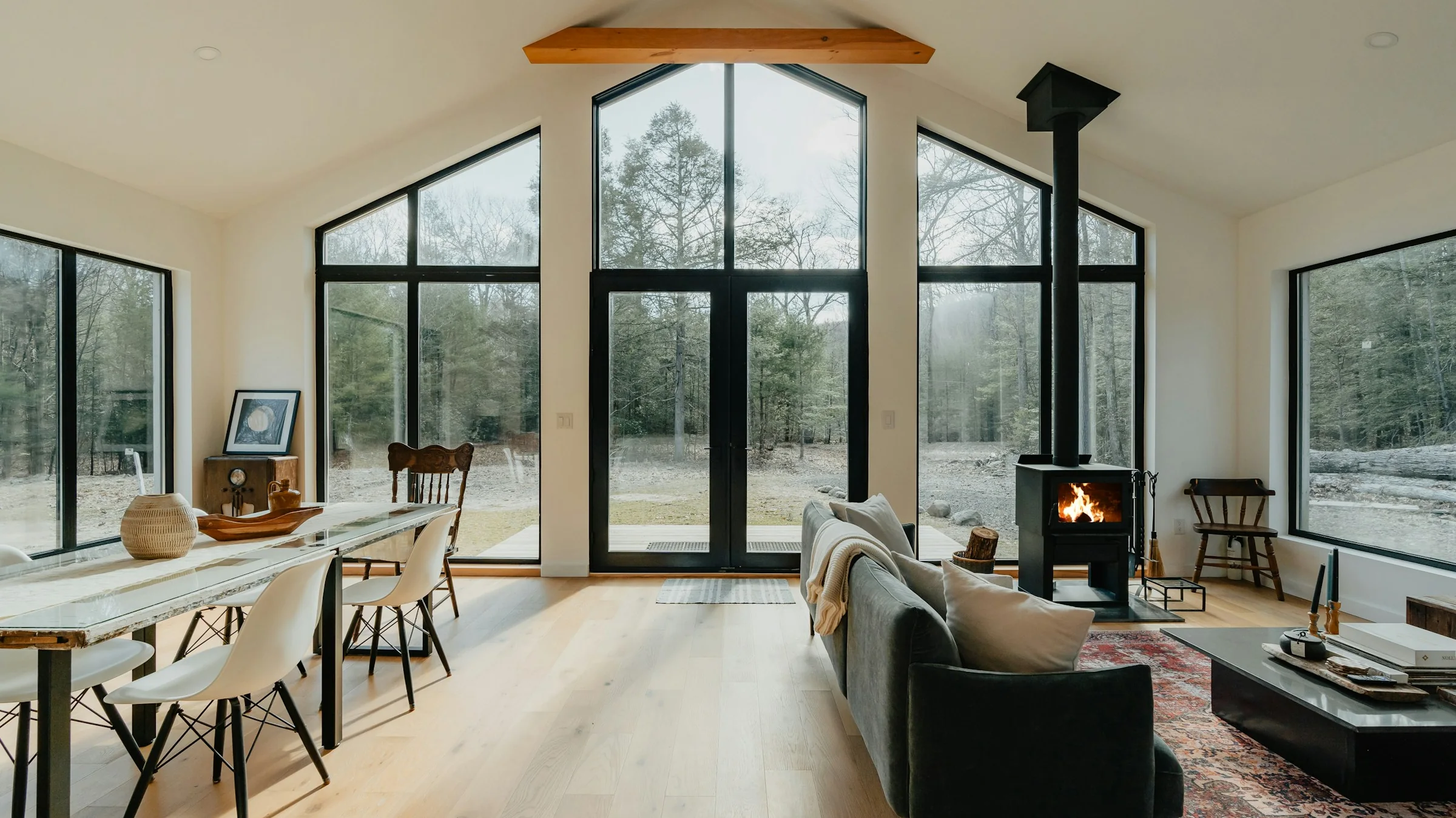 Light-filled holiday home looking out to the forest